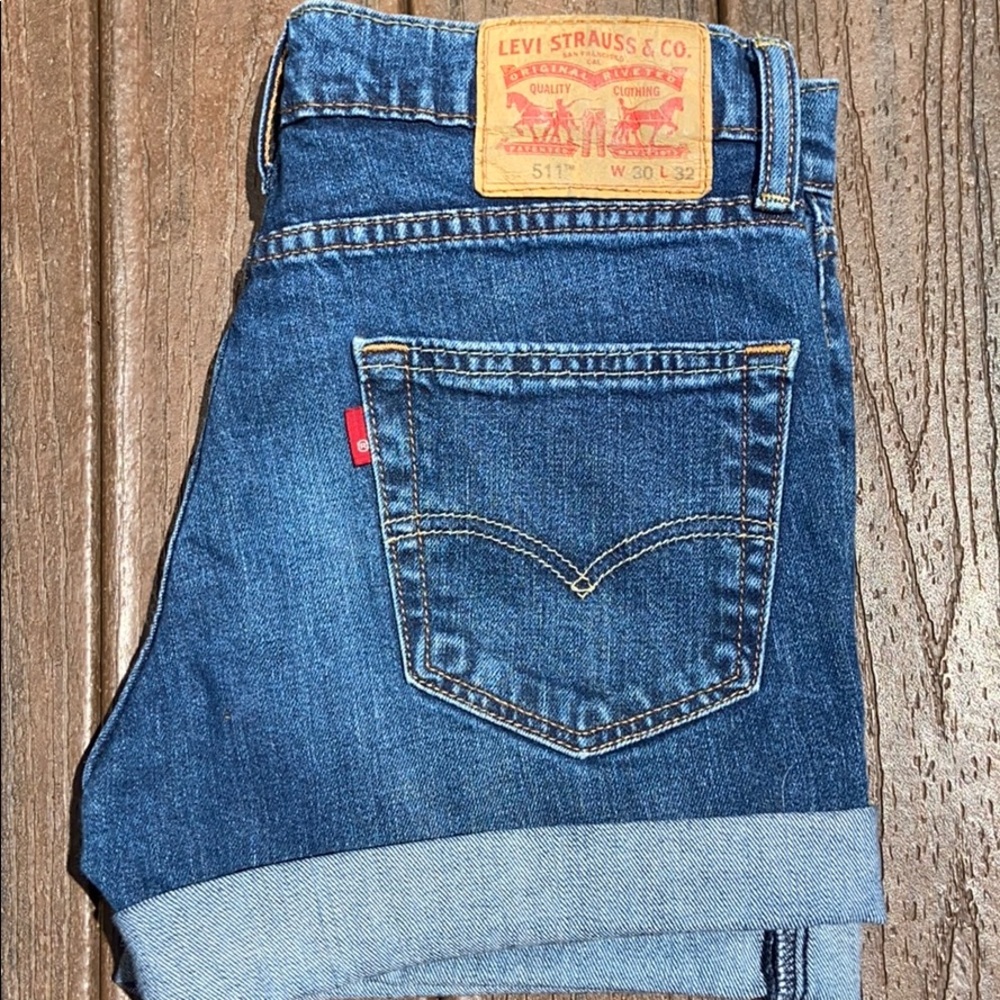 Levi’s denim shorts